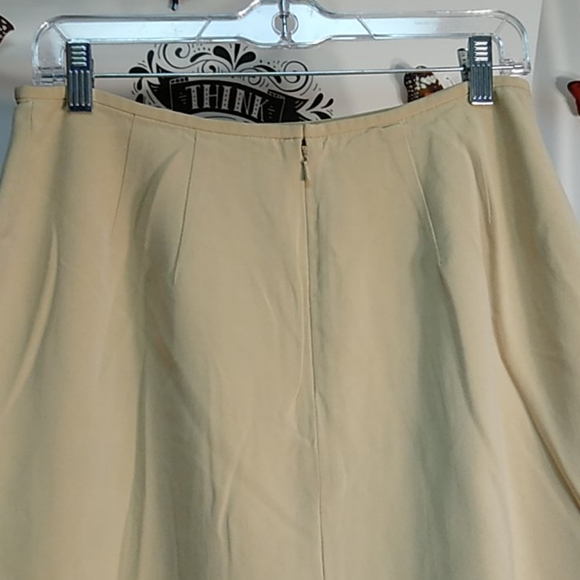 Women's Moda Seta Skirt - Picture 5 of 6